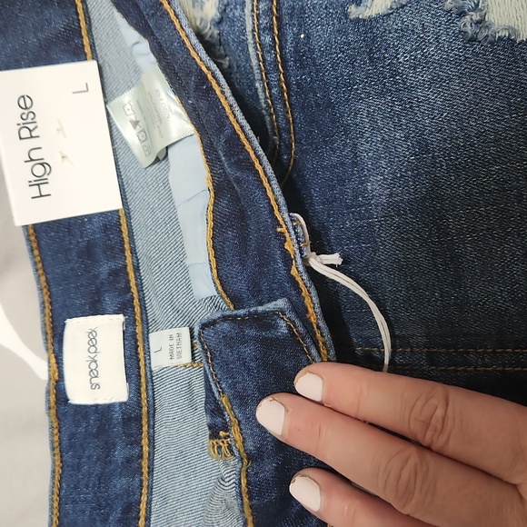 Sneak Peek ladies HighRise Demin shorts - Picture 5 of 6